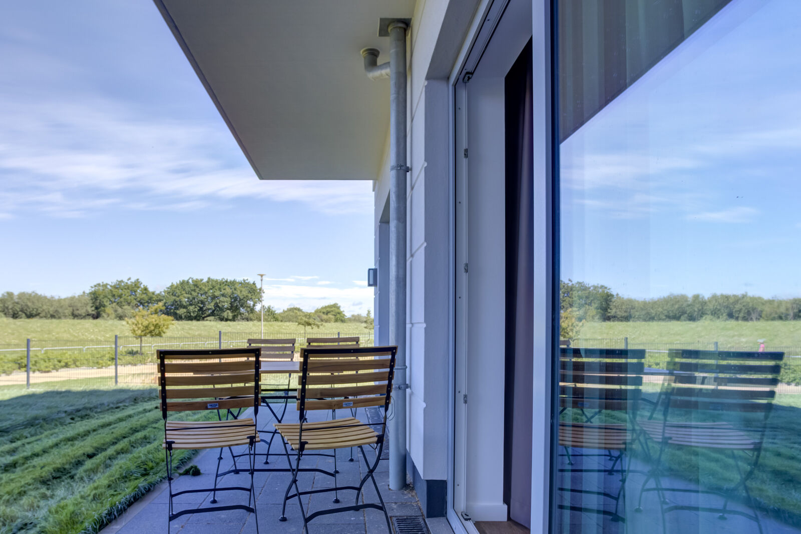 Terrasse Zeitlos FeWo2